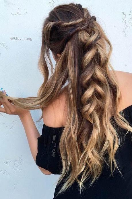 Simple stylish hairstyles for long hair simple-stylish-hairstyles-for-long-hair-23_15