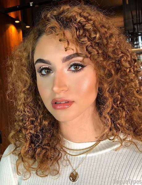 Curly hairstyle 2019 curly-hairstyle-2019-46_12