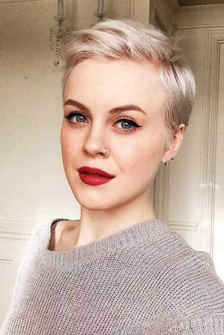 Hairstyles for short hair 2019