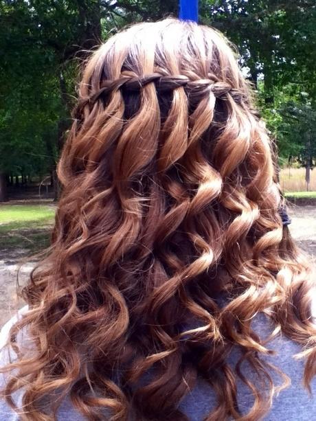 Prom hairstyles for long hair 2019 prom-hairstyles-for-long-hair-2019-38_11