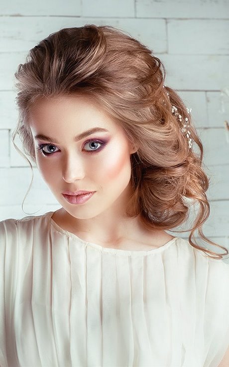 Hairstyle for bride 2023 hairstyle-for-bride-2023-60_2