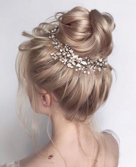 Hairstyle for bride 2023 hairstyle-for-bride-2023-60_7