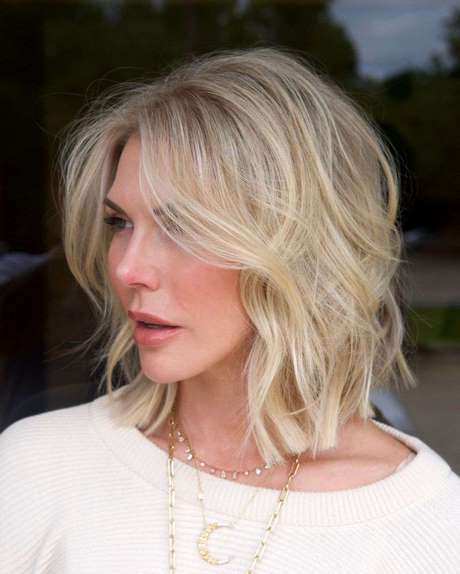 Short hairstyles women over 50 2023 short-hairstyles-women-over-50-2023-80_6