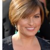 Short hairstyles for a round face