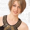 Short hairstyles for women in their 40 s