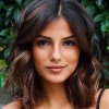 Short wavy hairstyles for round faces