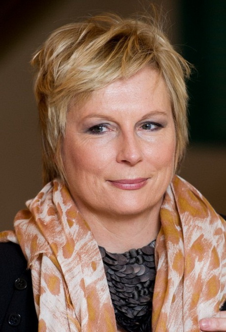 Short haircuts for middle aged women short-haircuts-for-middle-aged-women-80-12